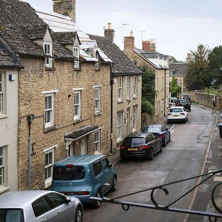 Spacious 1-Bed Apartment With Super King Or Twin In Central Charlbury, Cotswolds ภายนอก รูปภาพ